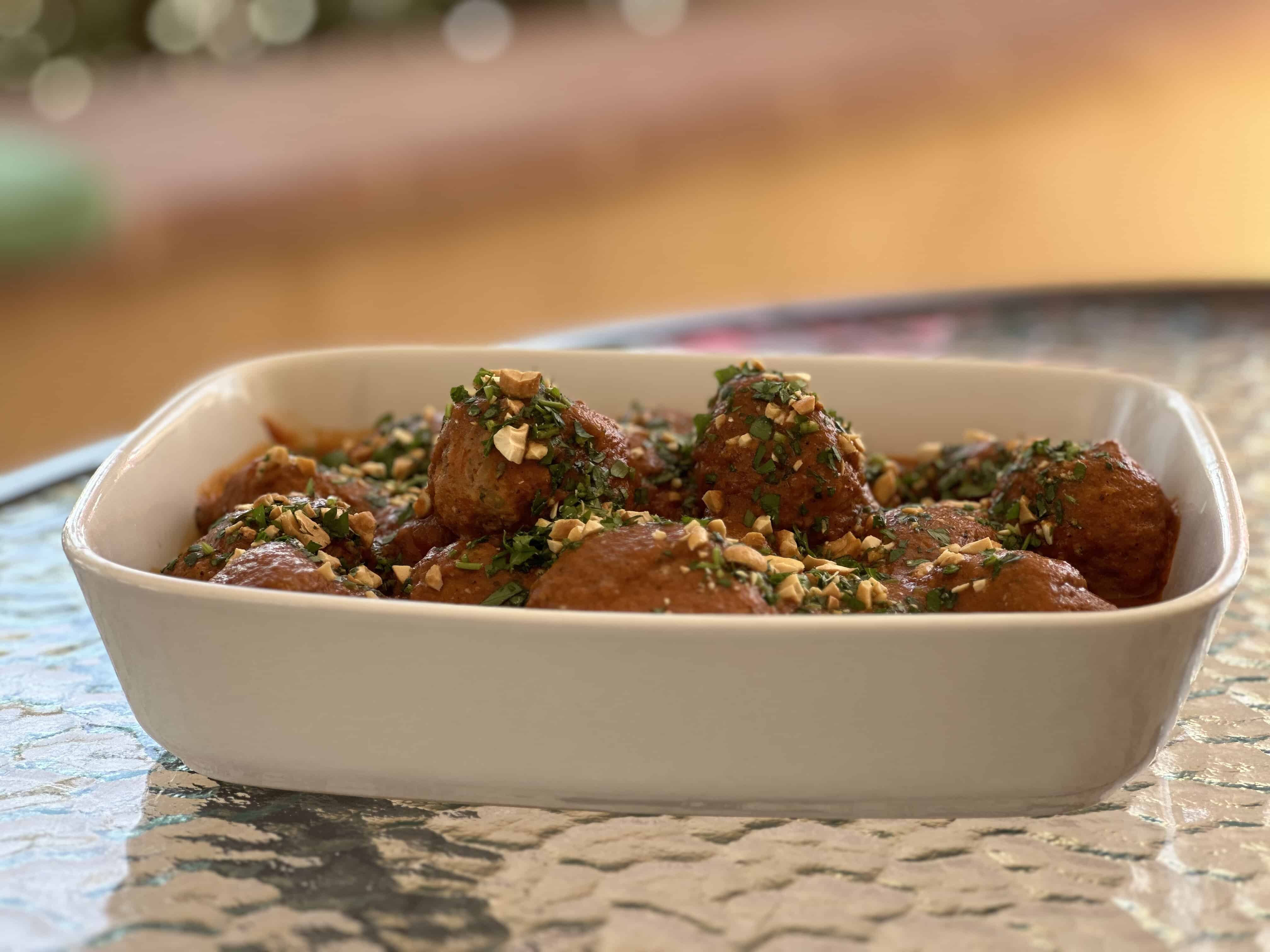 Albondigas de carne con salsa