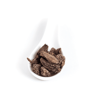 semillas de cardamomo negro